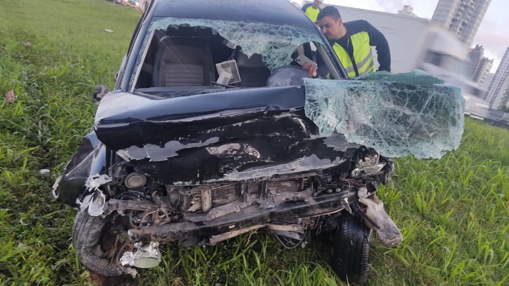 Moradores de Porto Belo morrem em gravíssimo acidente na BR-101