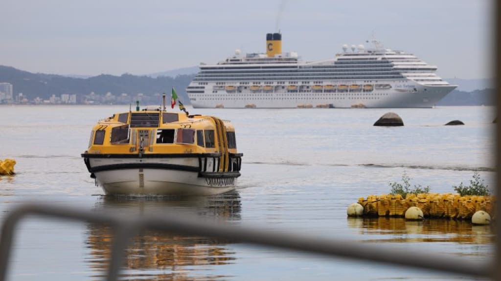 Balneário Camboriú recebe o navio Costa Fortuna pela terceira vez nesta temporada