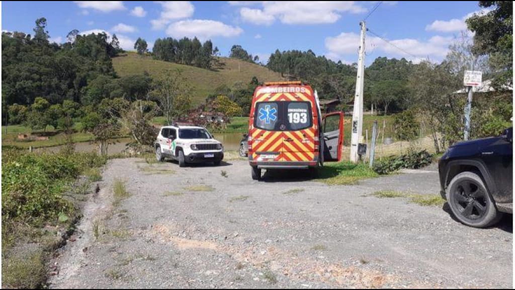 Homem é encontrado morto com sinais de violência dentro de residência
