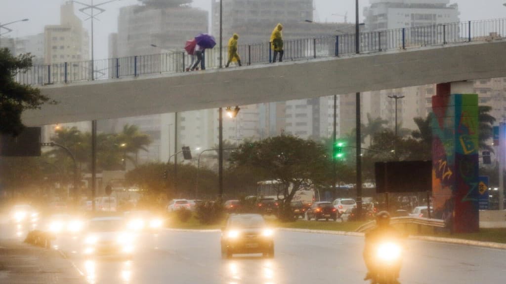 Previsão de chuva para os próximos dias em SC volta a preocupar especialistas