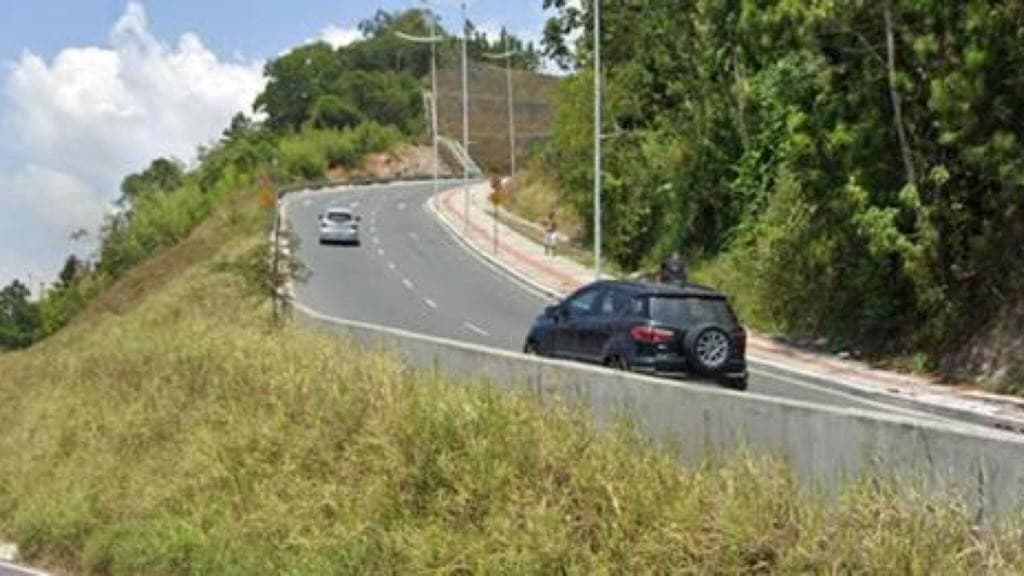 Homem perde controle de moto e morre na Avenida Panorâmica, em Balneário Camboriú