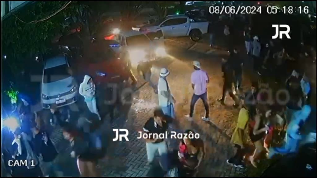EXCLUSIVO: Vídeo mostra momento em que atirador abre fogo em Porto Belo