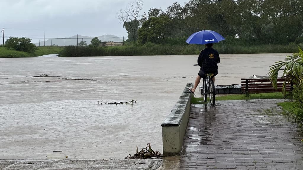 Rio Tijucas em atenção para inundação, alerta Defesa Civil
