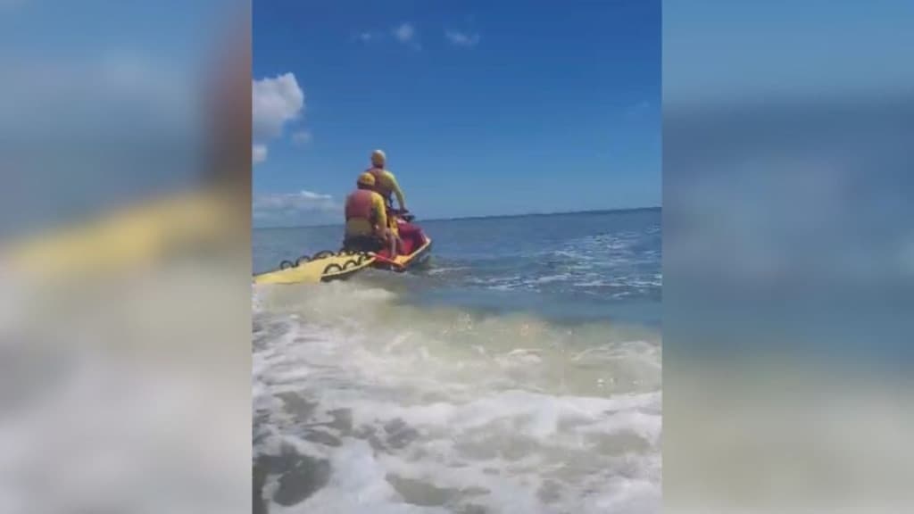 Jovem e cachorro desaparecem em praia de SC