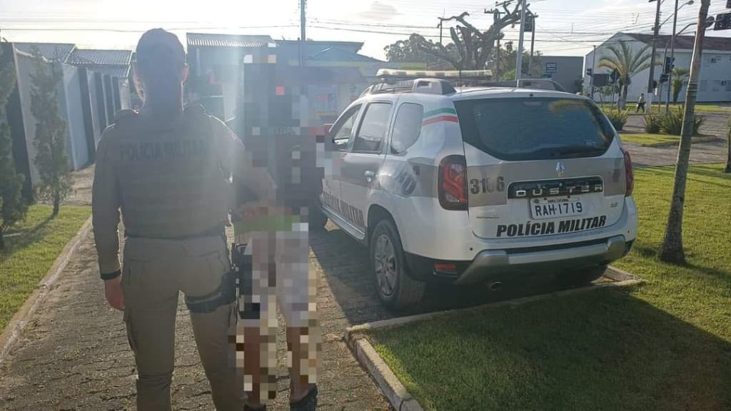 Ladrão leva uma surra em Tijucas de moradores revoltados