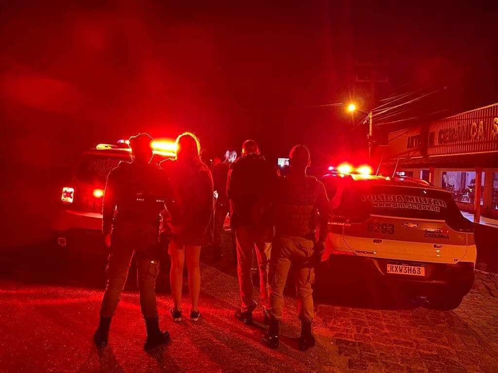 Casal “Disk Drogas” é preso em São João Batista