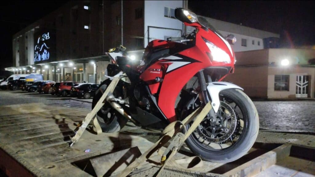 Motociclista é preso ao tentar subornar policiais em Santa Catarina