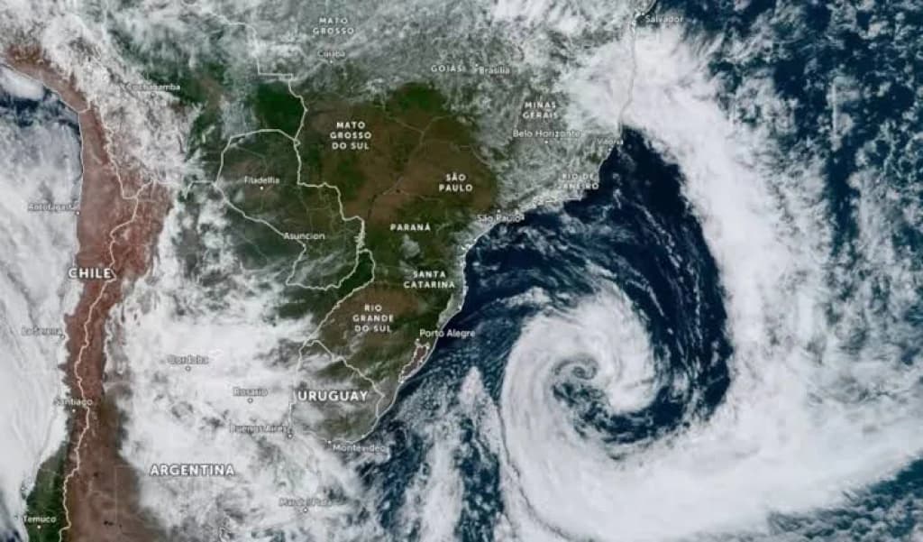Santa Catarina em alerta para ciclone extratropical