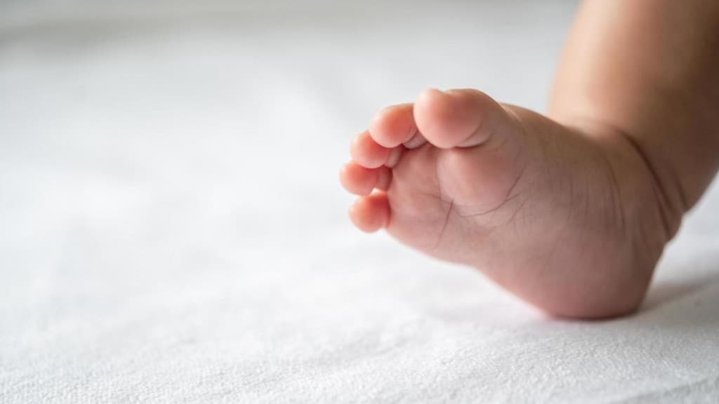 Bebê de um ano é encontrada morta em creche clandestina