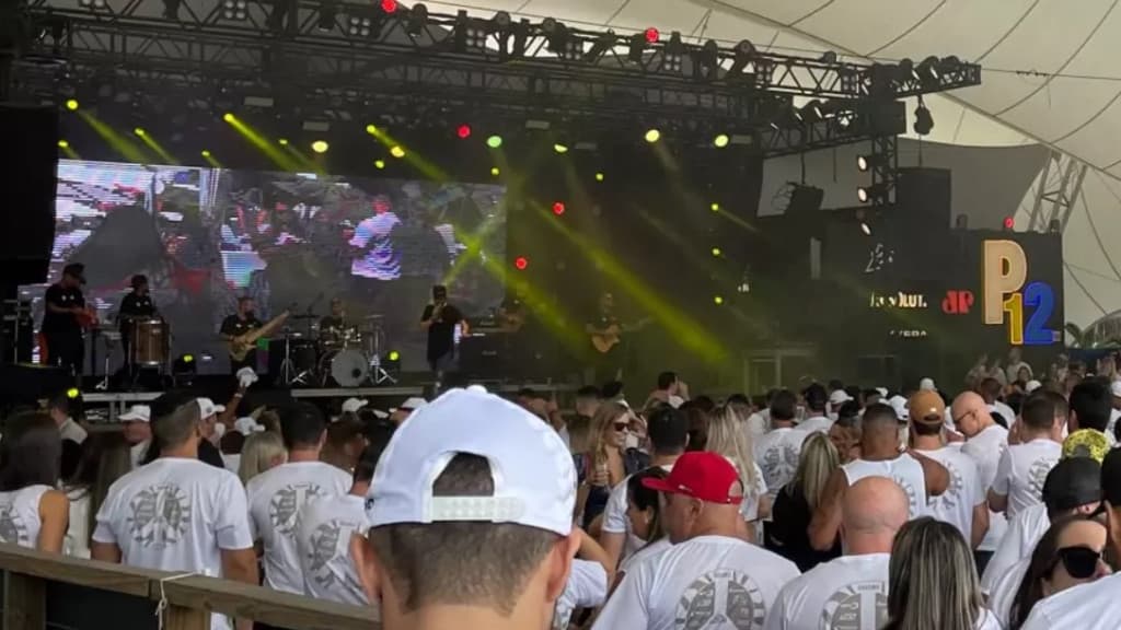 Sorte ou azar? Magnata de SC sofre AVC em camarote de festa, mas o inesperado acontece