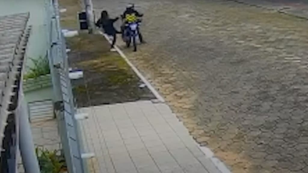 Mototaxista expõe partes íntimas para mulher durante entrega no Litoral de SC