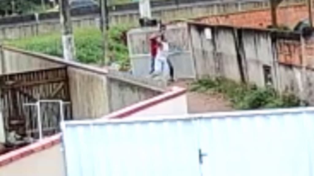 Marido agride esposa e vítima tenta inocentar o agressor em Itapema