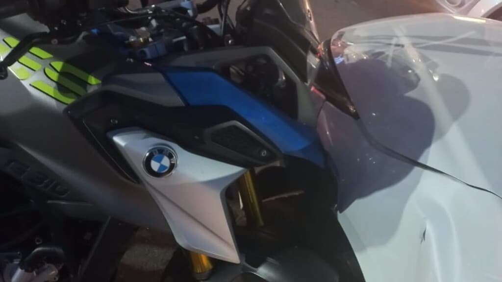 Colisão entre carro e moto deixa homem ferido em Itapema