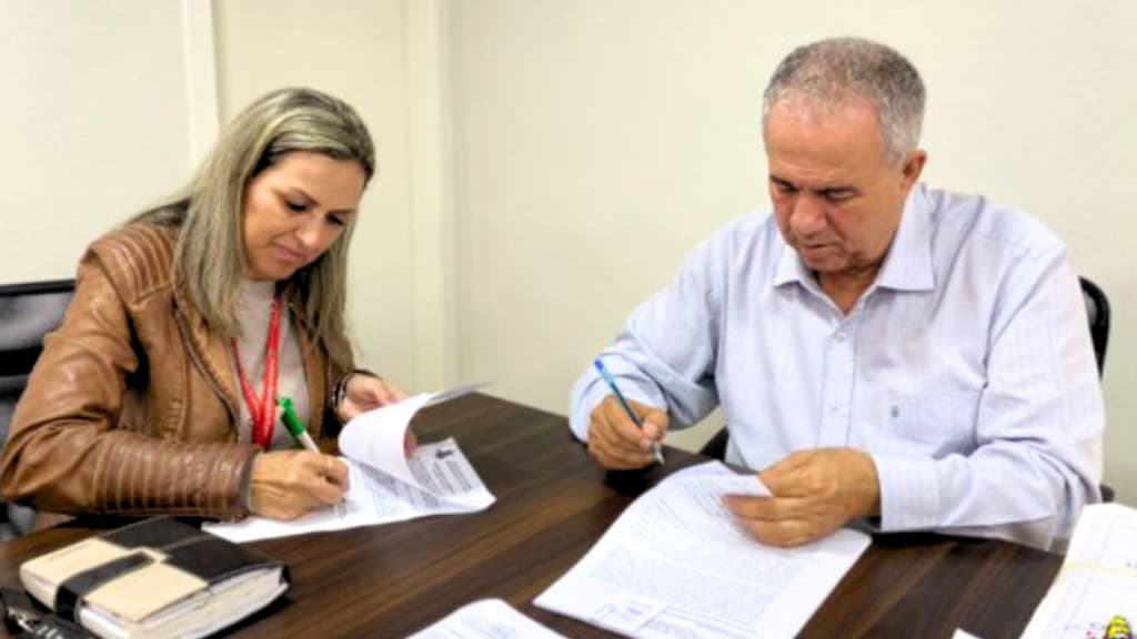 Debandada na Prefeitura de Tijucas: Secretária de Educação pede exoneração