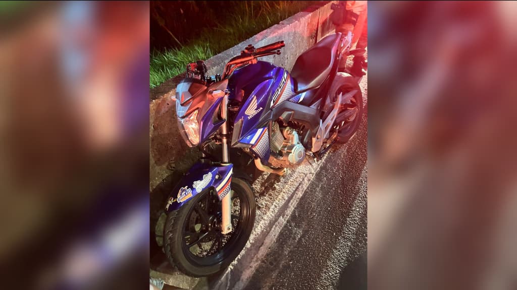 PM apreende motocicleta irregular após perseguição na BR-101