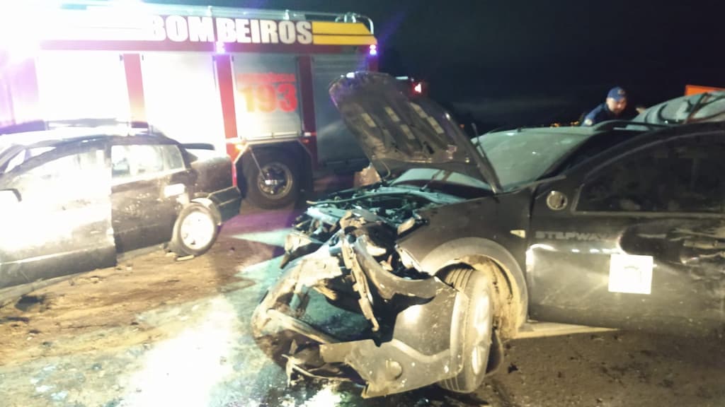 Acidente entre veículos deixa feridos na BR-470 no Alto Vale do Itajaí