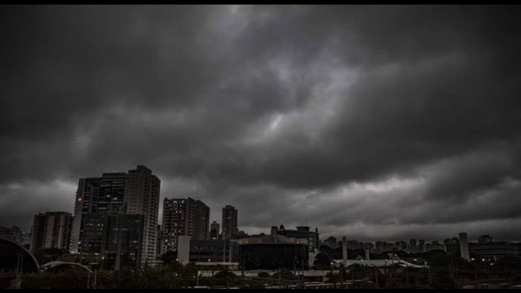 Dezembro será de chuvas acima da média em Santa Catarina