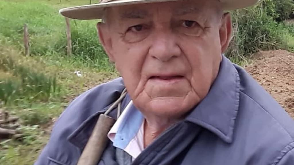 São João Batista se despede de ex-servidor