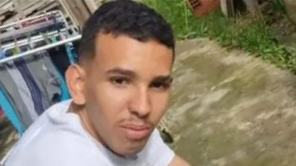 Motociclista morre após colisão com caminhão na SC-108