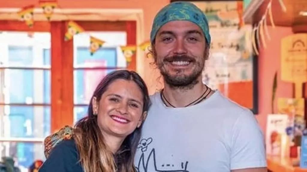 Mulher é morta por tubarão na frente do marido e da filha
