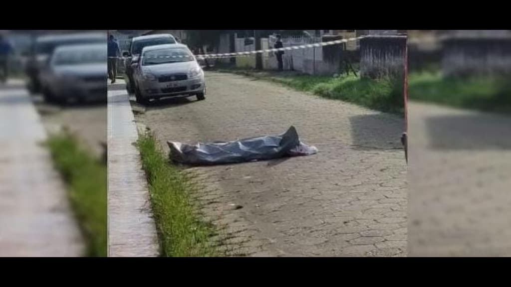 Advogado é assassinado a tiros na porta de casa em SC