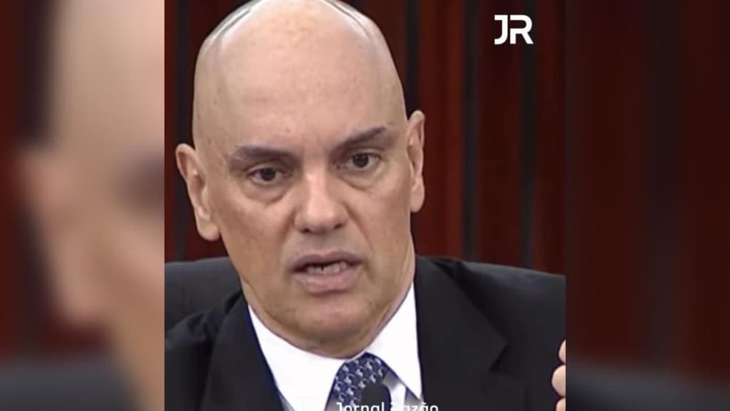 “O cabo, o soldado e o coronel estão presos, e o STF funcionando”, diz Moraes