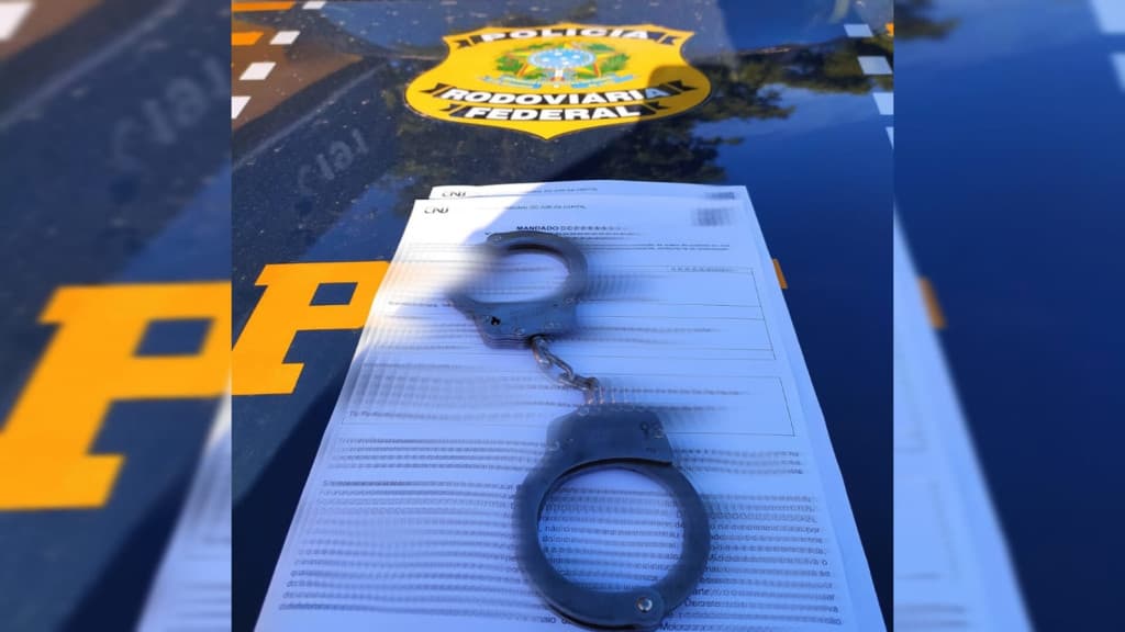 Foragido por homicídio é preso na BR-101, em Biguaçu