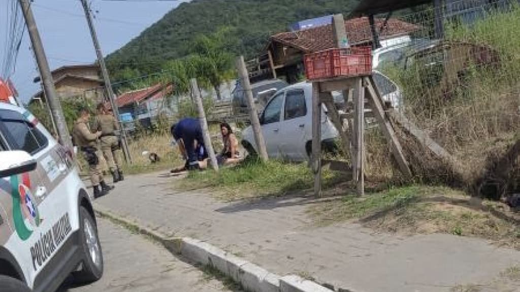 Jovem é assassinado a facadas em Bombinhas