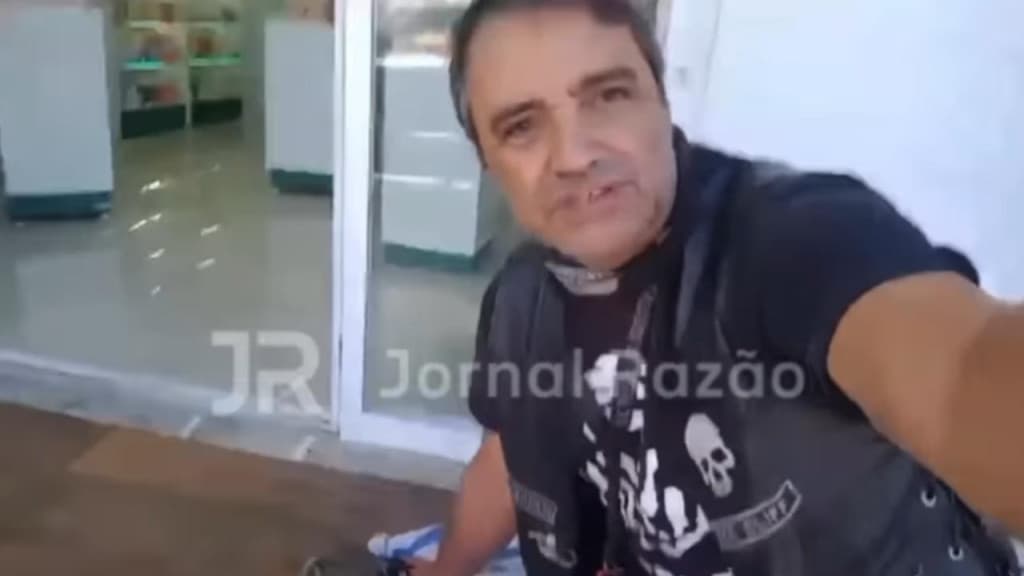 “Morador de rua” armado com faca tenta matar homem em farmácia de Florianópolis