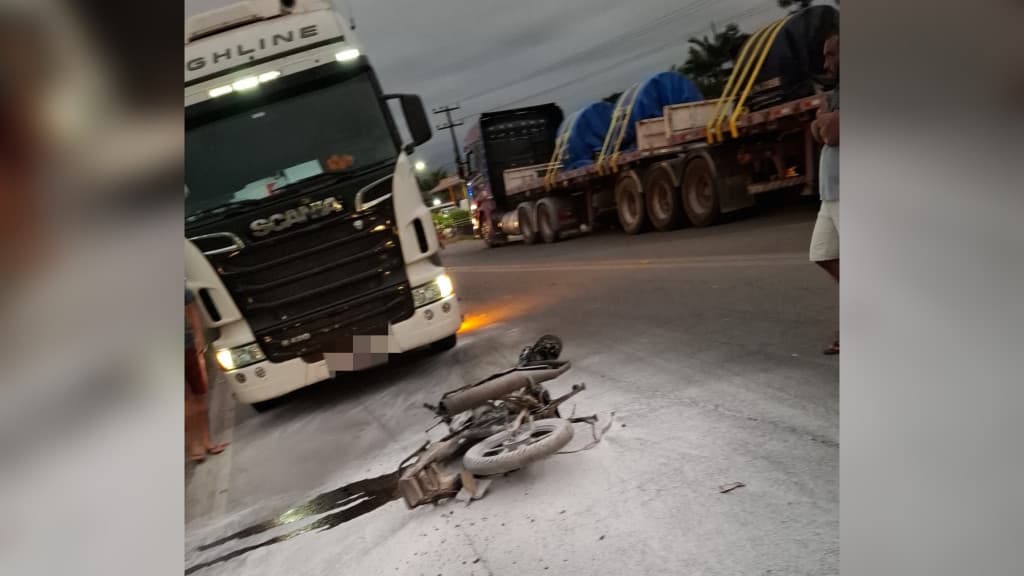 Motociclista morre após tentativa de ultrapassagem de carro na BR-280