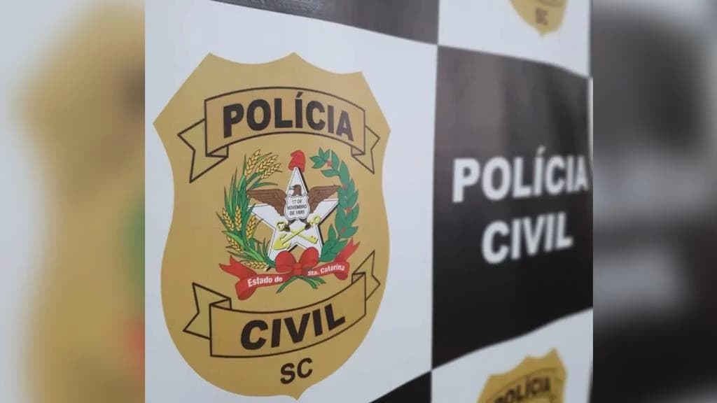 Vítima de cárcere privado é resgatada após acionar WhatsApp da Polícia Civil em Porto Belo