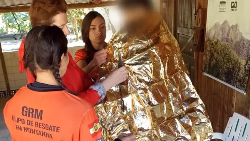 Final feliz: após intensas buscas, homem perdido em trilha é encontrado