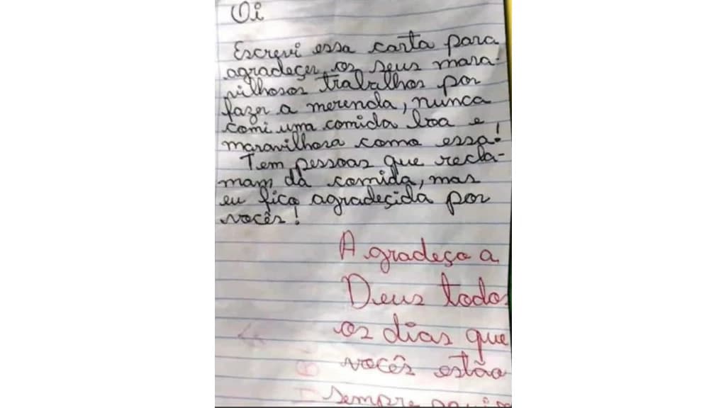 Merendeiras de escola são surpreendidas com cartinha de aluna