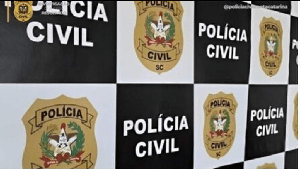 Criminoso mata homem com facão e queima corpo em SC