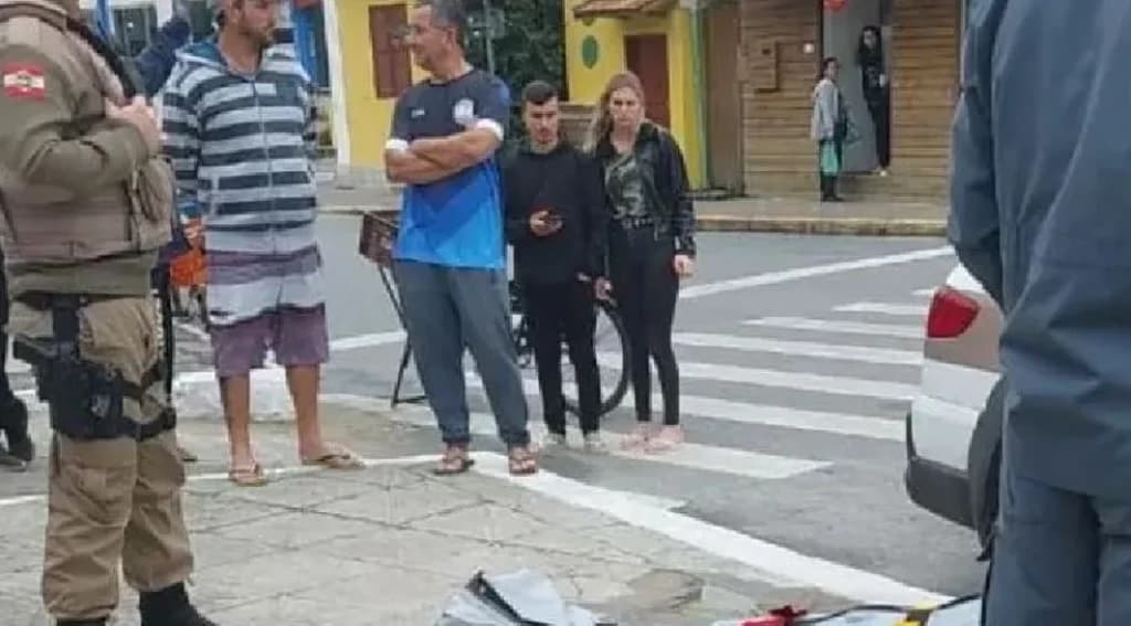 Mulher é encontrada morta em praia de Florianópolis
