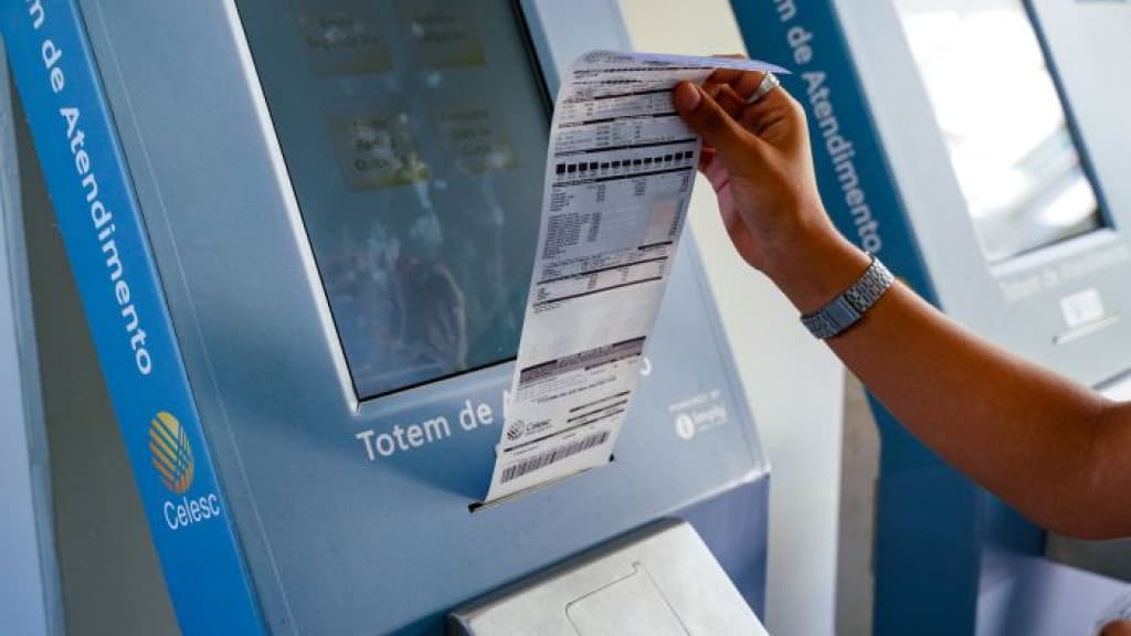 Celesc negocia dívidas de clientes com condições especiais a partir desta segunda