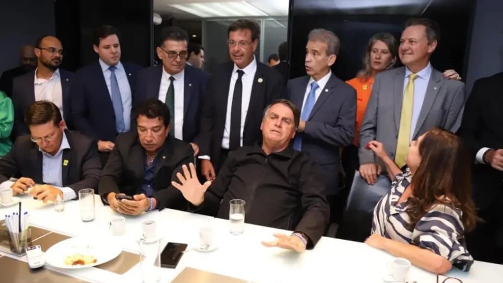O recado do PT para Bolsonaro: “explique à justiça os crimes que você cometeu”
