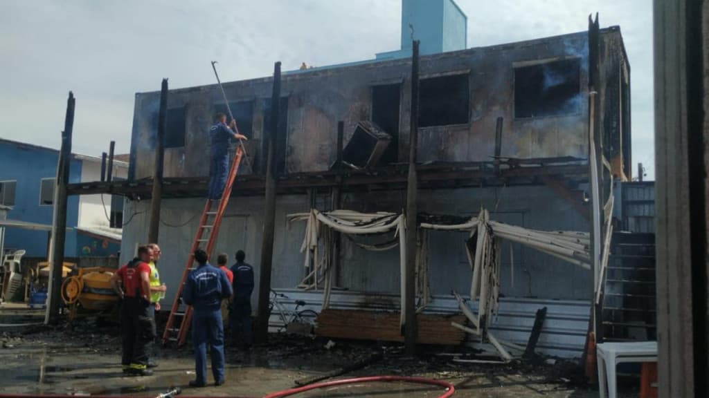 URGENTE: Idoso morre após churrasqueira explodir dentro de “casa container” em Florianópolis