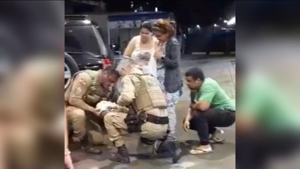 VÍDEO: Policial militar salva vida de recém-nascido engasgado
