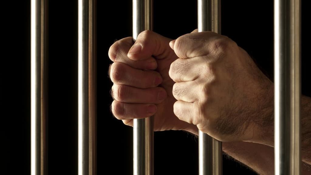 Acusado de estuprar a filha por mais de seis vezes é absolvido por falta de provas