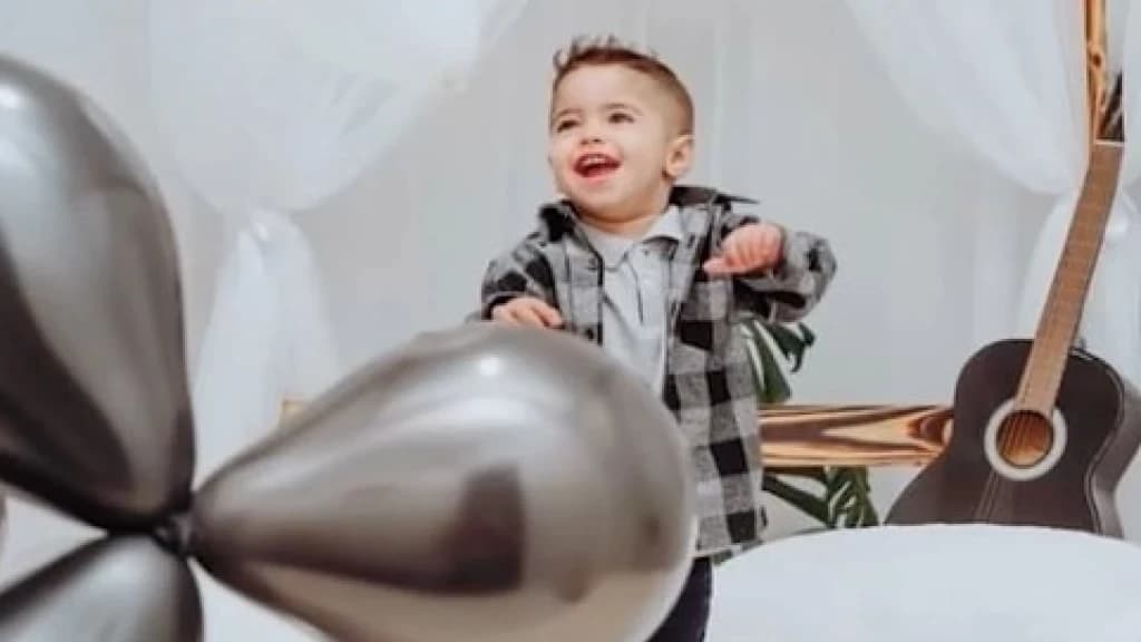 Menino de 2 anos que foi atropelado por veículo do pai recebe alta da UTI