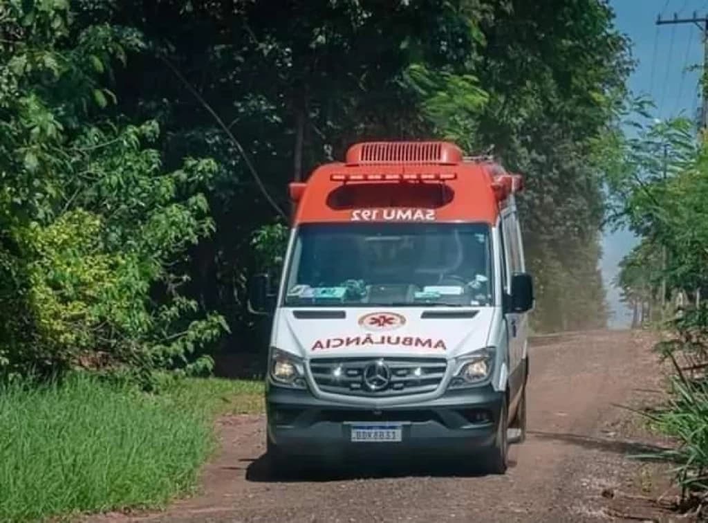 Idoso de 77 anos furta ambulância de UPA e acaba preso