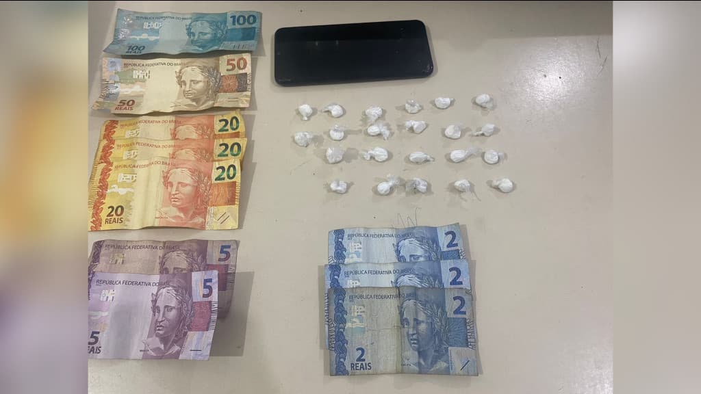 Dupla é presa por tráfico de drogas em Itapema