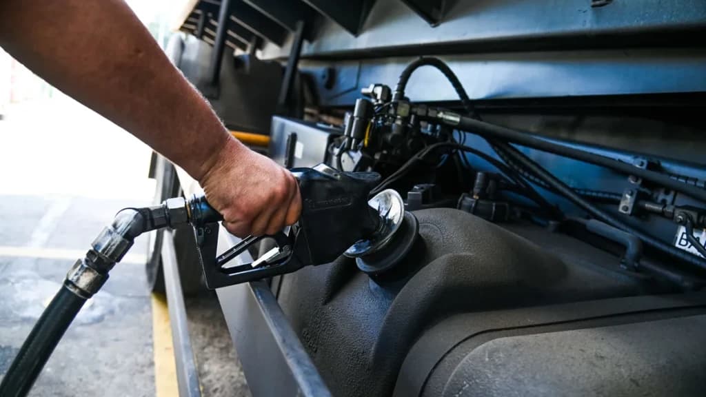 Petrobras anuncia redução no preço do diesel