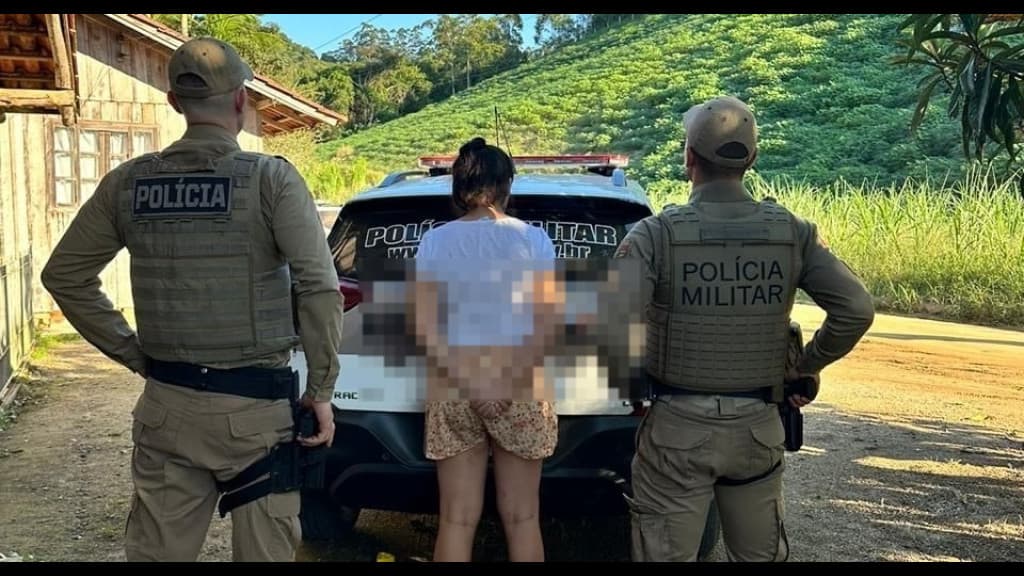 Família no crime: mãe e filha presas por tráfico de drogas em São João Batista