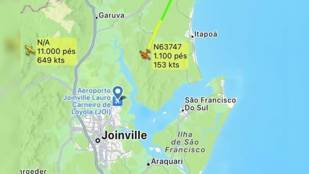 Avião desaparece ao tentar pousar em Joinville