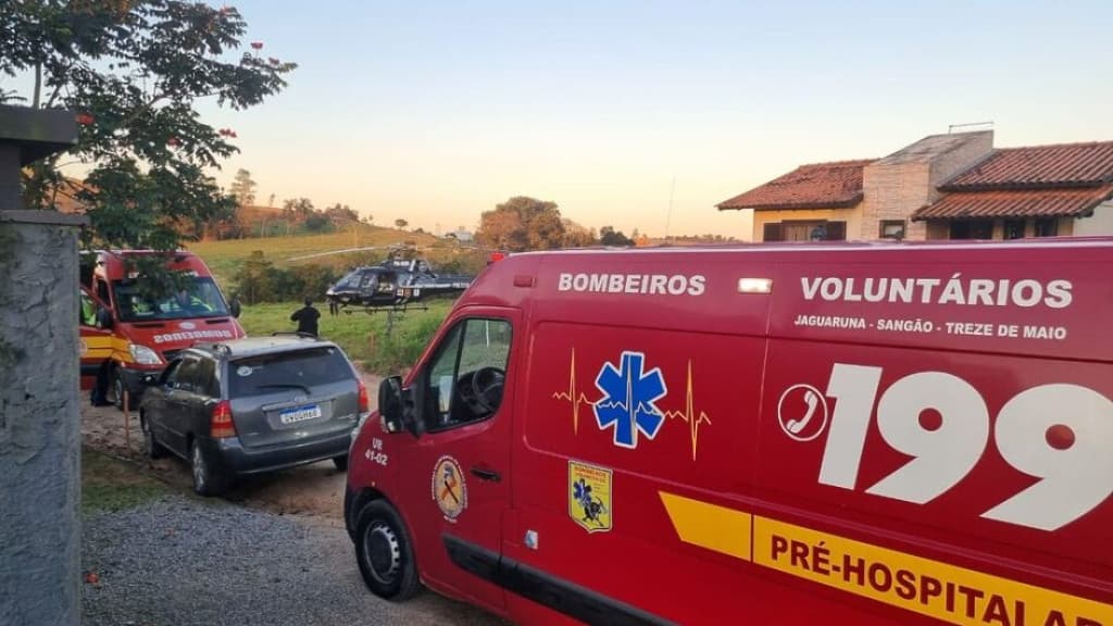 Pai realiza manobra de desengasgo e bebê de 12 dias volta a respirar