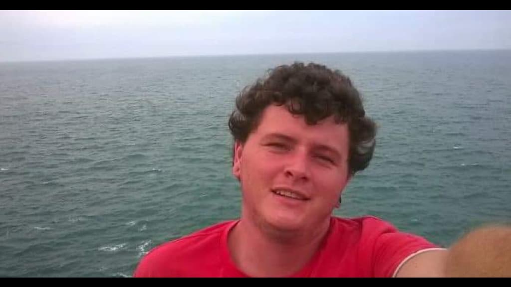 Homem leva facadas durante briga e morre no hospital