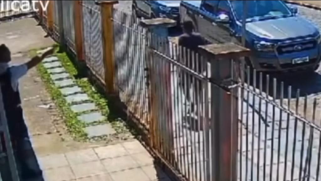 Vigilante armado impede possível ataque em creche de SC