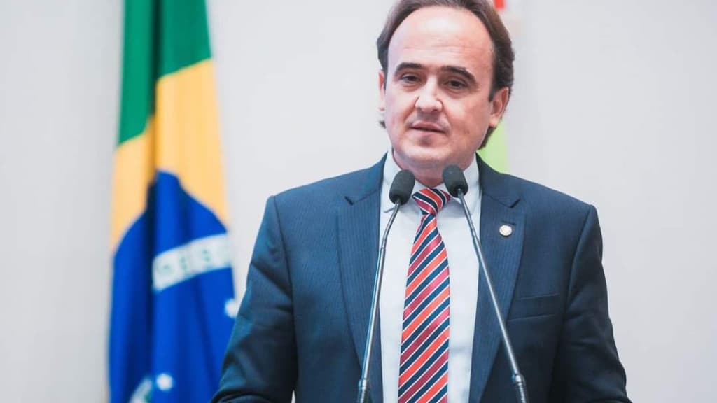Deputado de SC quer penalizar invasores de terra